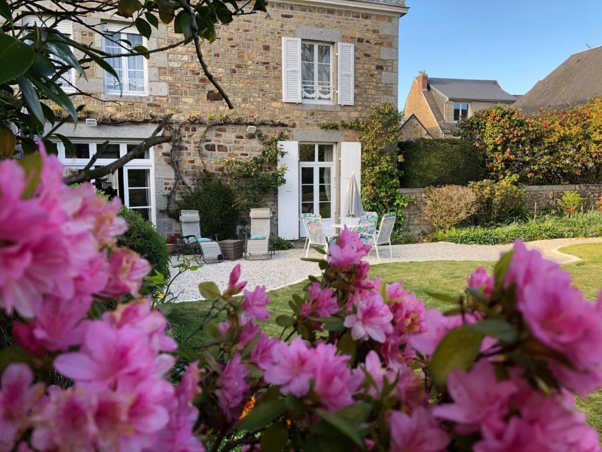 Maison d'hôtes de charme La Rose de Ducey près du Mont Saint Michel Esterno foto
